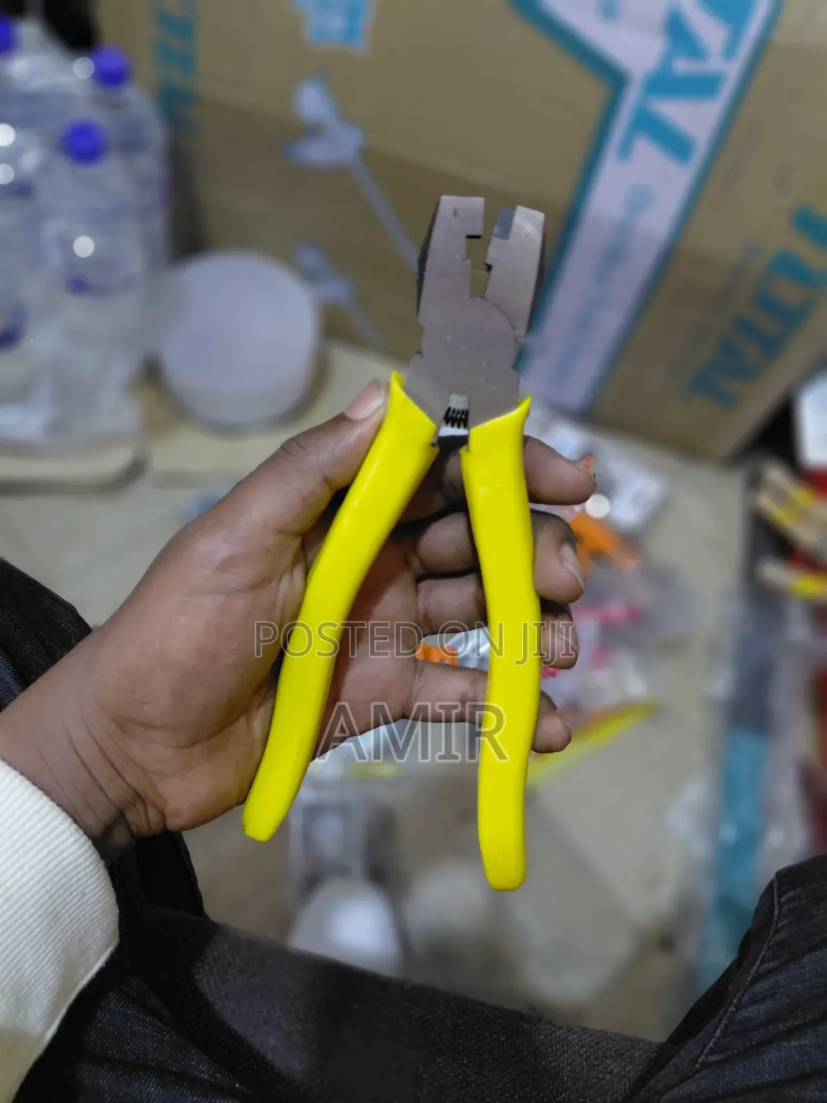 90-Degree v-Groove Notch Cutter Pliers