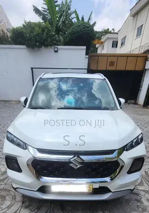 Suzuki Grand Vitara 2025 White