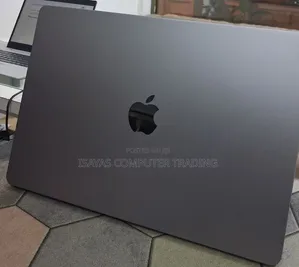 New Laptop Apple MacBook Air 2024 M3 8GB Apple M3 SSD 512GB