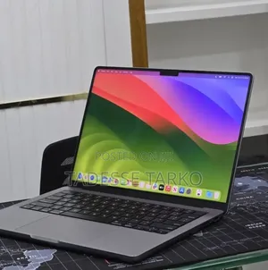 New Laptop Apple MacBook Pro 2023 M3 8GB Apple M3 Pro SSD 512GB