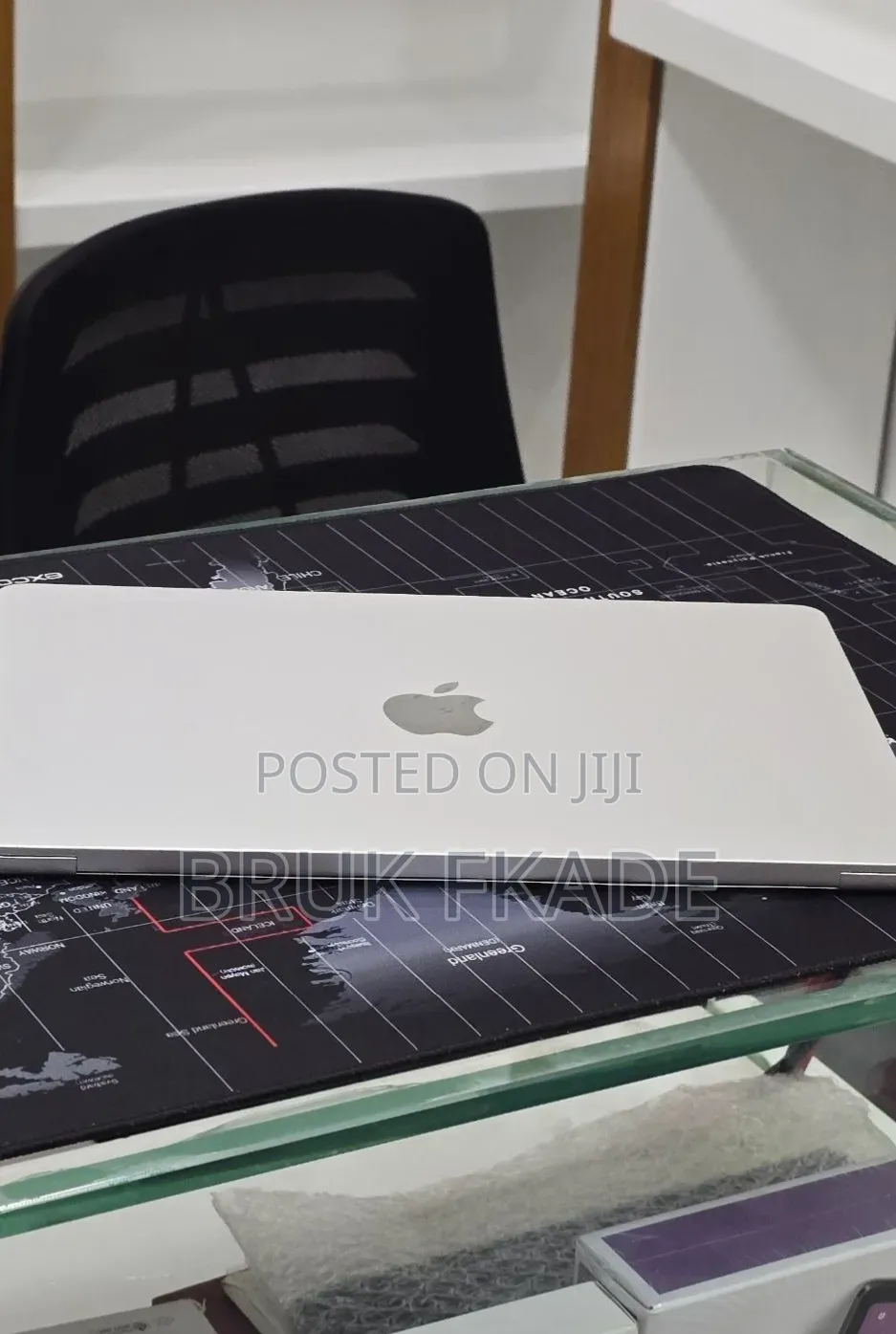 New Laptop Apple MacBook Air 2024 M3 16GB Apple M3 SSD 256GB