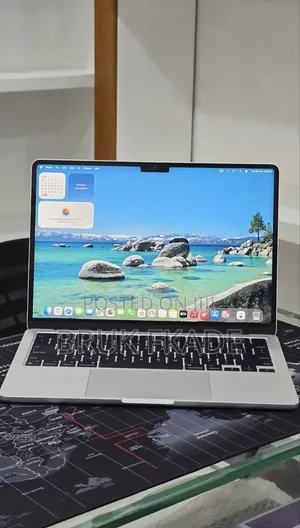 New Laptop Apple MacBook Air 2024 M3 16GB Apple M3 SSD 256GB