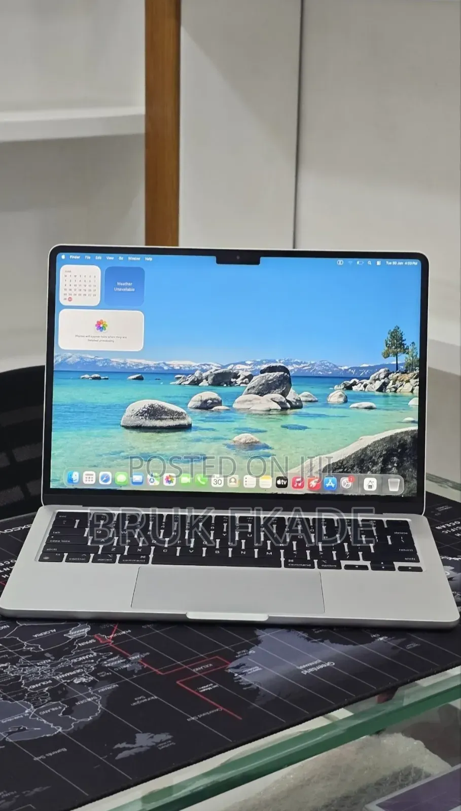 New Laptop Apple MacBook Air 2024 M3 16GB Apple M3 SSD 256GB