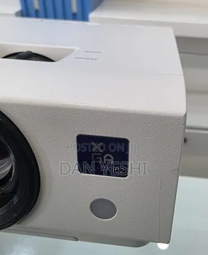 sony Projector
model Name VPL-Dx102