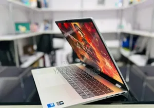 New Laptop HP 14-dq1088wm 16GB Intel Core i7 SSD 512GB