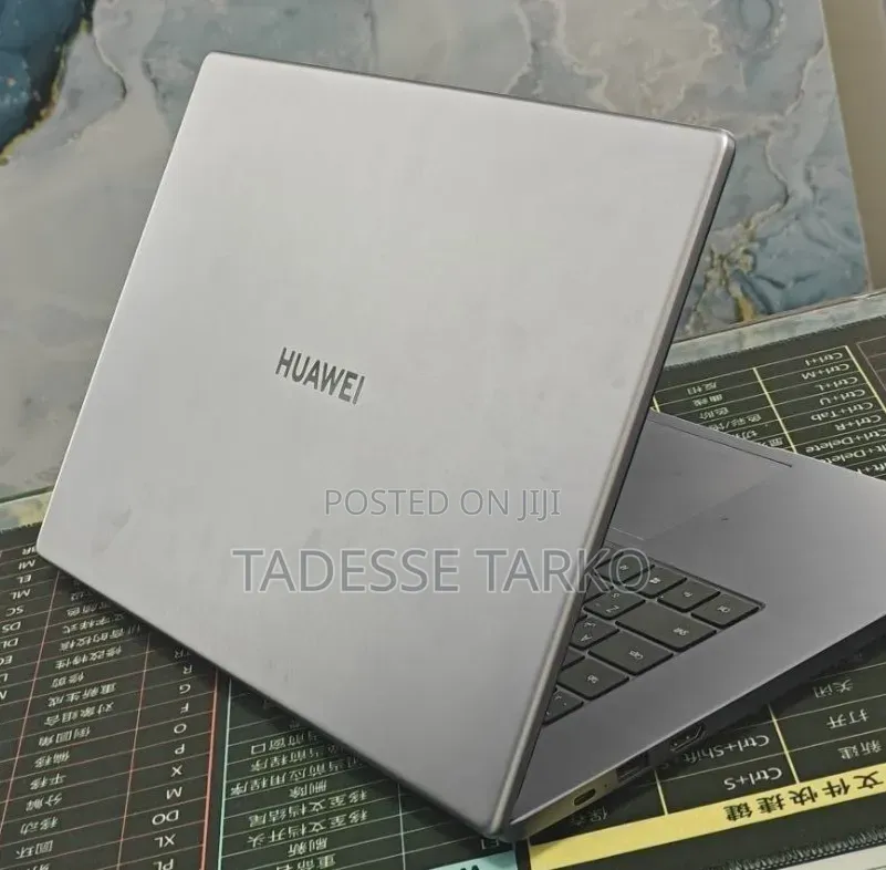 New Laptop Huawei 8GB Intel Core i3 SSD 256GB