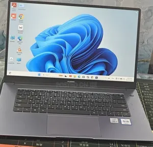 New Laptop Huawei 8GB Intel Core i3 SSD 256GB