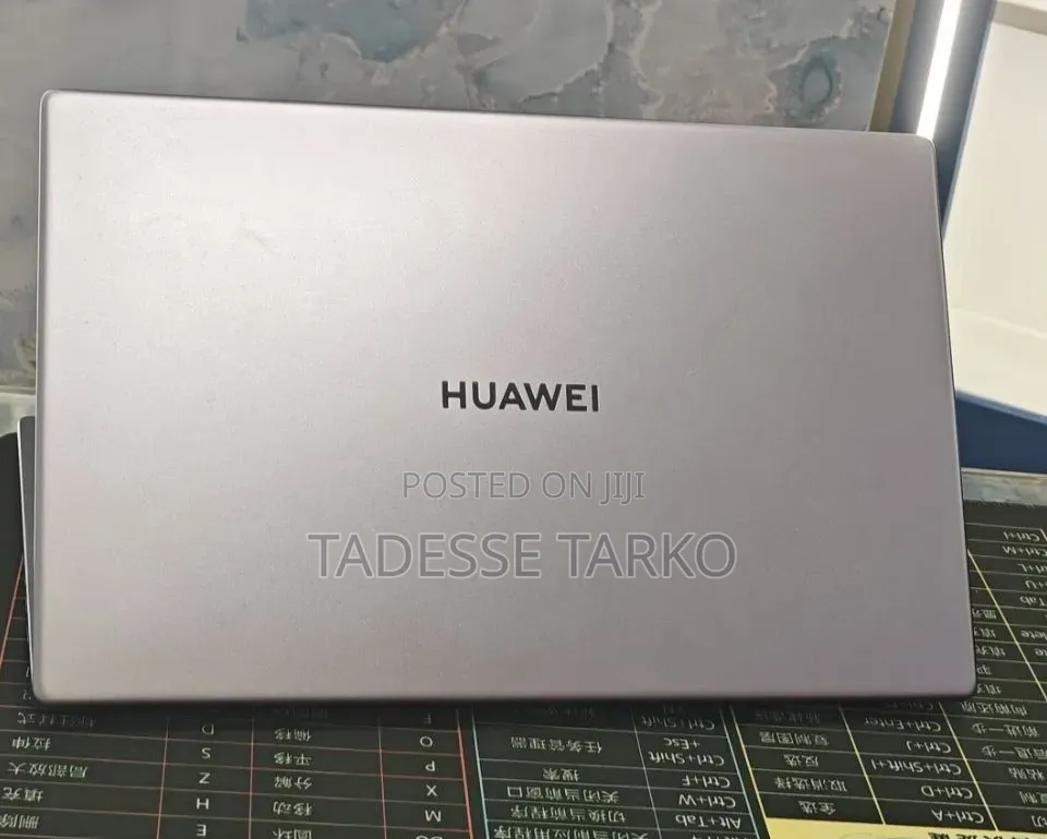 New Laptop Huawei 8GB Intel Core i3 SSD 256GB
