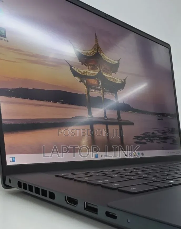 New Laptop Dell Inspiron 15 16GB Intel Core i7 SSD 512GB