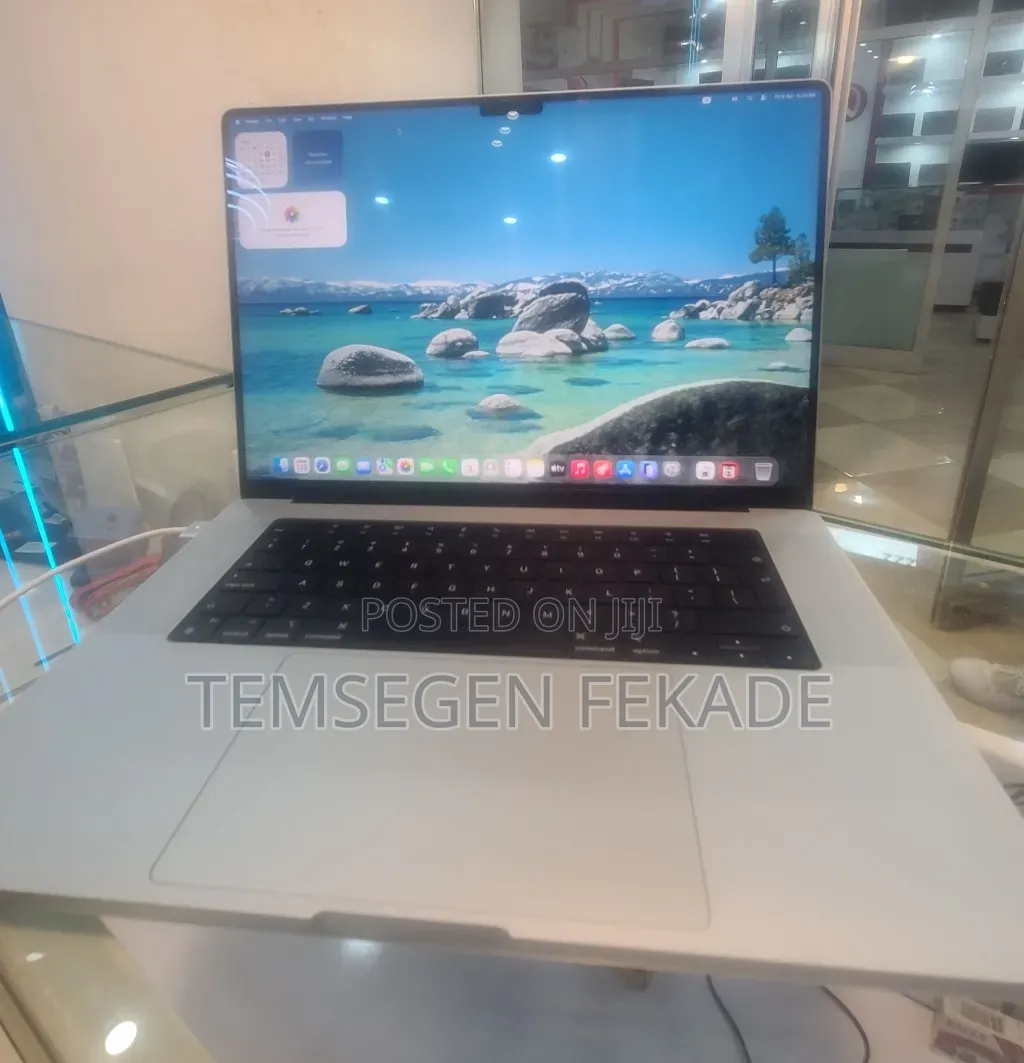 New Laptop Apple MacBook Pro 2021 M1 Max 32GB Apple M1 Max SSD 1T