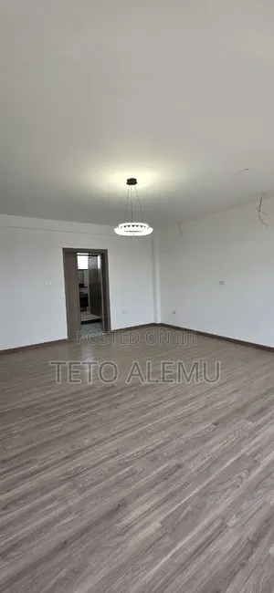 7bdrm House in 🏡 በአስቸኳይ የሚሸጥ ቅንጡ, Bole for sale