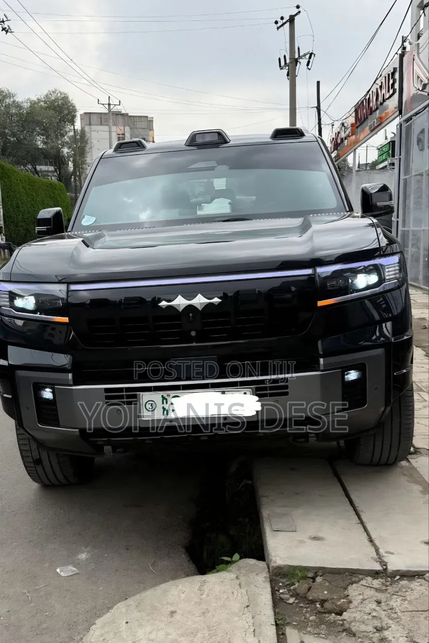 BYD Leopard 8 2.0 Hybrid AWD 2025 Black