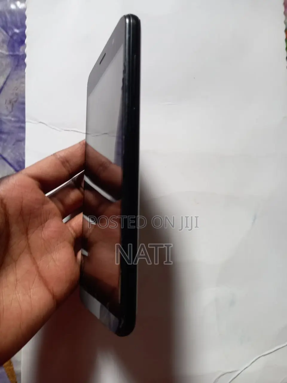 Safaricom Neon Ray 8 GB Black