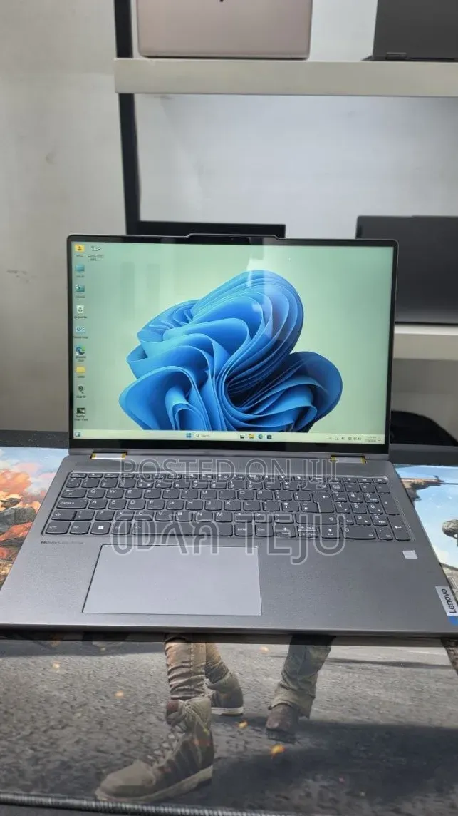 New Laptop Lenovo Yoga 2 16GB AMD Ryzen 7 SSD 512GB