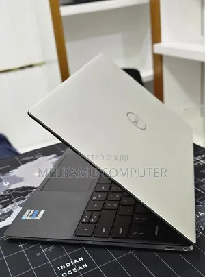 New Laptop Dell XPS 13 16GB Intel Core i7 SSD 512GB