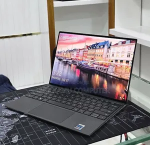 New Laptop Dell XPS 13 16GB Intel Core i7 SSD 512GB