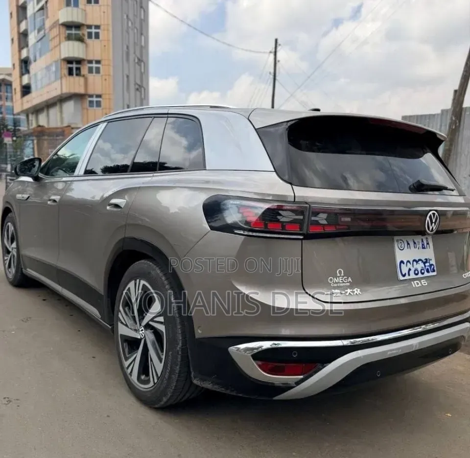 Volkswagen ID.6 2024 Gray