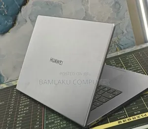 New Laptop Huawei Matebook D 15 8GB Intel Core i3 SSD 256GB