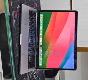 New Laptop Apple MacBook Pro 2020 M1 16GB Apple M1 Pro SSD 512GB