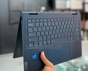 New Laptop Lenovo Yoga 7i 16GB Intel Core Ultra 7 SSD 512GB