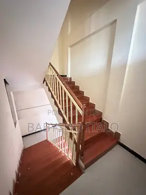 5bdrm House in Nifas Silk-Lafto for sale