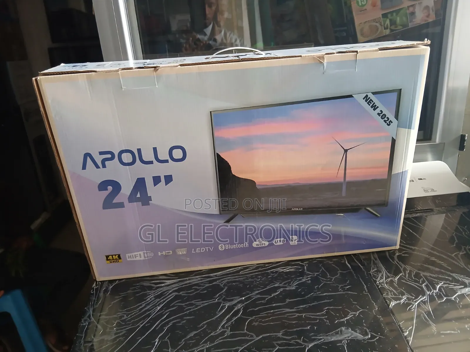 Apollo 24 Inch TV