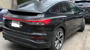 Audi Q4 e-tron 2022 Black