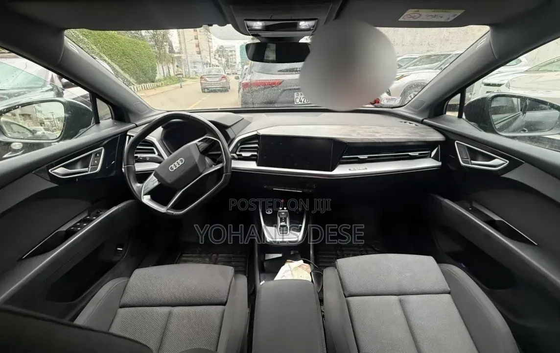 Audi Q4 e-tron 2022 Black