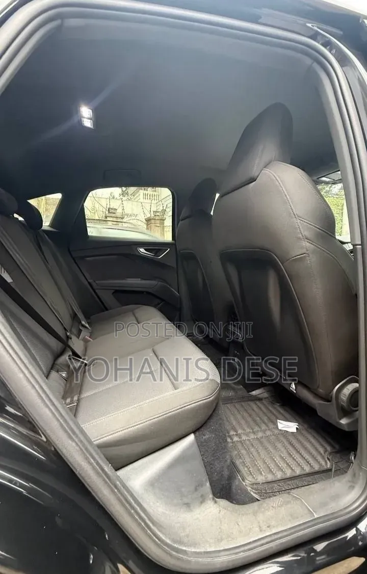Audi Q4 e-tron 2022 Black