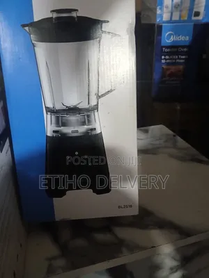 This Is a Midea BL2518 Model Table Blender Featuring a Dual-Lay