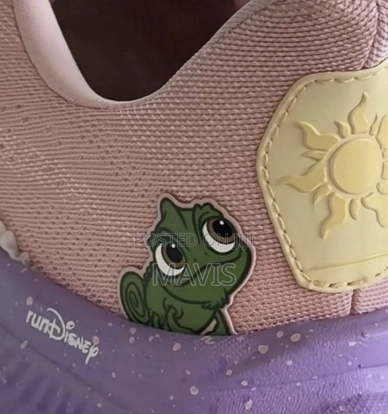 WDW 2026 RunDisney Brooks Ghost 17 Rapunzel Princess Shoes Womans