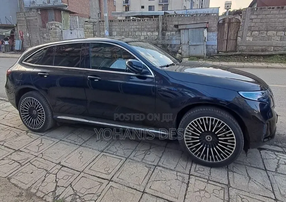 Mercedes-Benz EQC EQC400 4MATIC 2023 Black