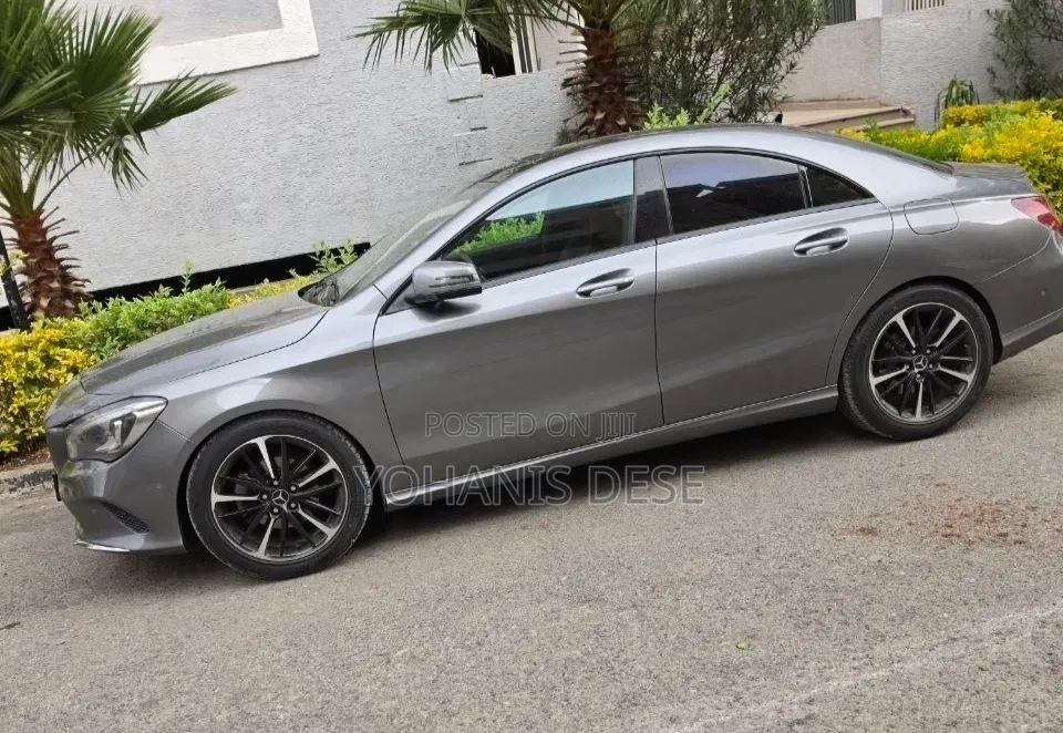 Mercedes-Benz C250 2017 Gray