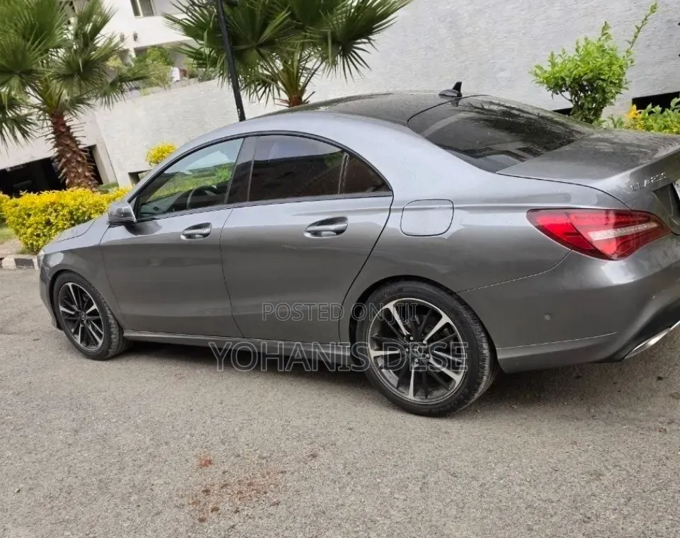 Mercedes-Benz C250 2017 Gray