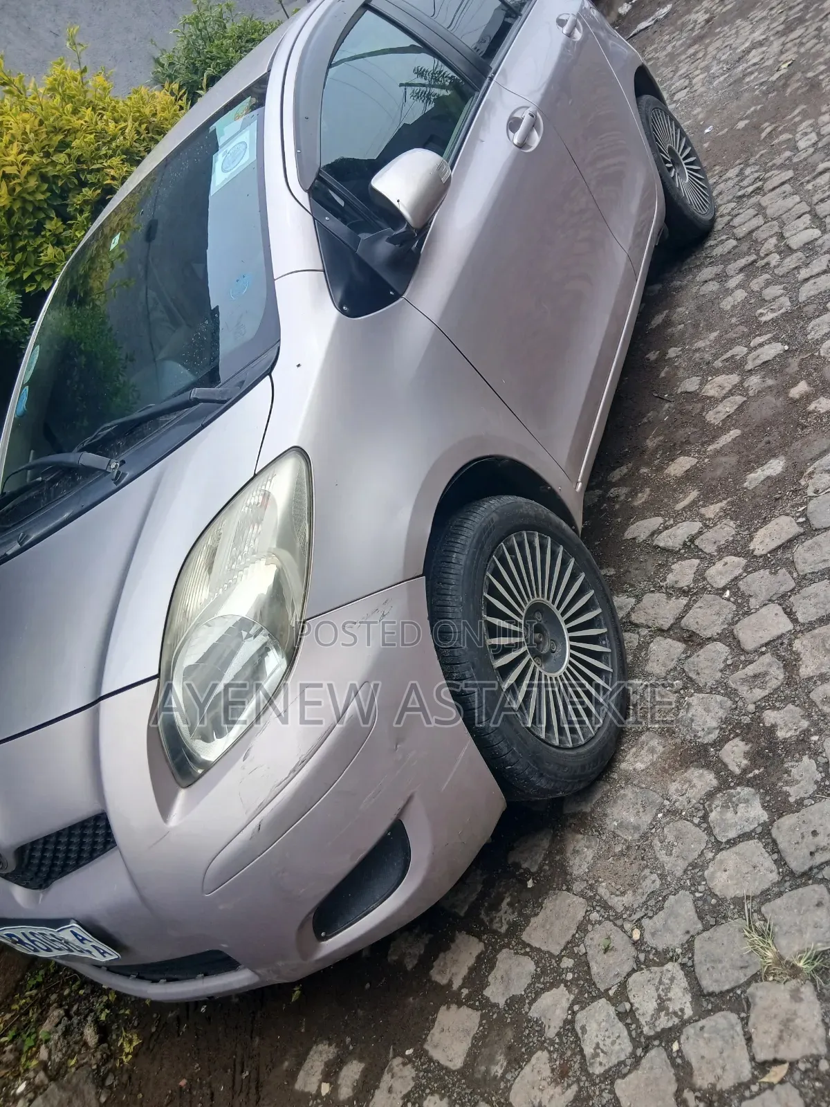 Toyota Yaris 2010 Silver