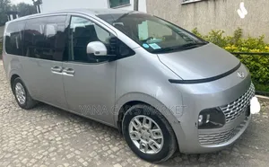Hyundai Staria 2023