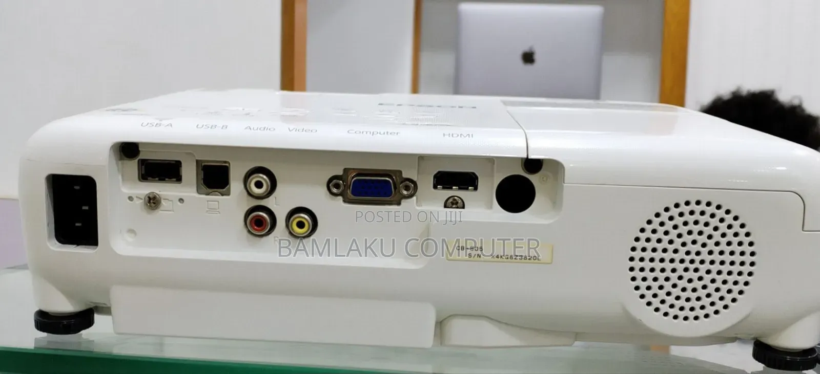 Epson Projector With Remote 
Model Name: EB-S05