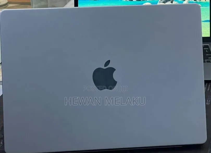 New Laptop Apple MacBook Pro 2021 M1 16GB Apple M1 Pro SSD 512GB
