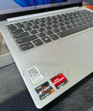 New Laptop Lenovo 16GB AMD Ryzen 7 SSD 512GB