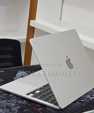 New Laptop Apple MacBook Air 2024 M3 16GB Apple M3 SSD 256GB