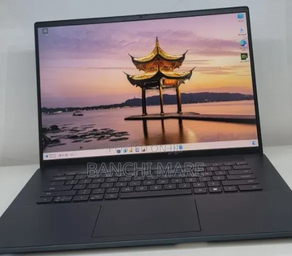 New Laptop Dell Inspiron 15 16GB Intel Core i7 SSD 512GB
