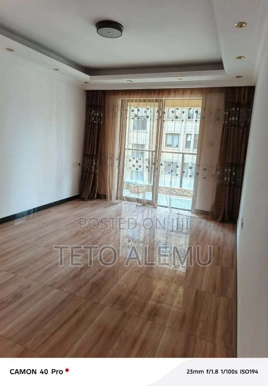 3bdrm Apartment in 🏡 በአስቸኳይ ለሽያጭ – ቅንጡ, Bole for sale