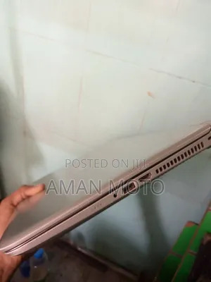Laptop HP Pavilion 15 8GB Intel Core i5 HDD 1T