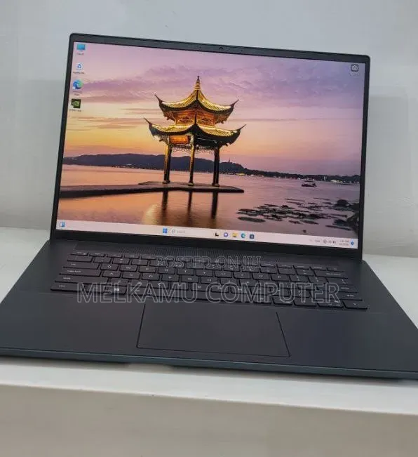 New Laptop Dell Inspiron 15 16GB Intel Core i7 SSD 512GB