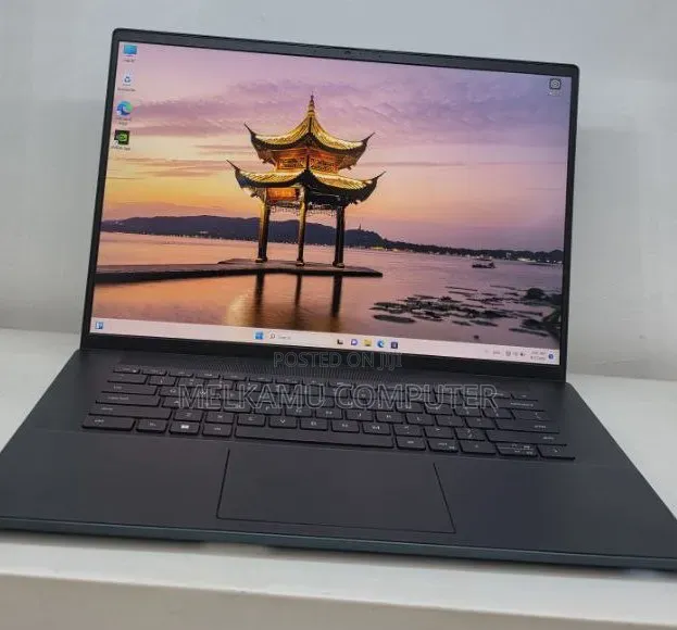 New Laptop Dell Inspiron 15 16GB Intel Core i7 SSD 512GB