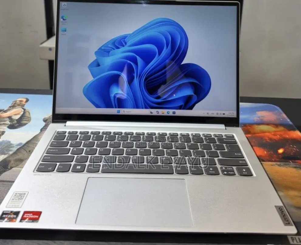 New Laptop Lenovo IdeaPad 720S 16GB AMD Ryzen 7 SSD 512GB