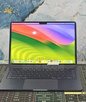 New Laptop Apple MacBook Air 2023 M2 8GB Apple M2 SSD 512GB