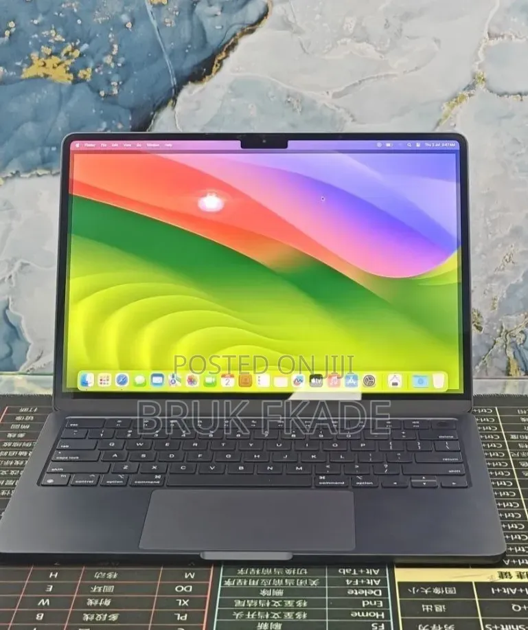 New Laptop Apple MacBook Air 2023 M2 8GB Apple M2 SSD 512GB