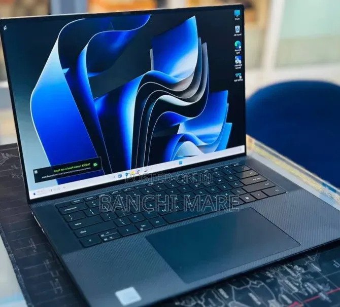 New Laptop Dell XPS 15 9500 16GB Intel Core i7 SSD 512GB