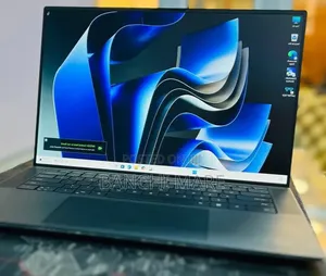 New Laptop Dell XPS 15 9500 16GB Intel Core i7 SSD 512GB